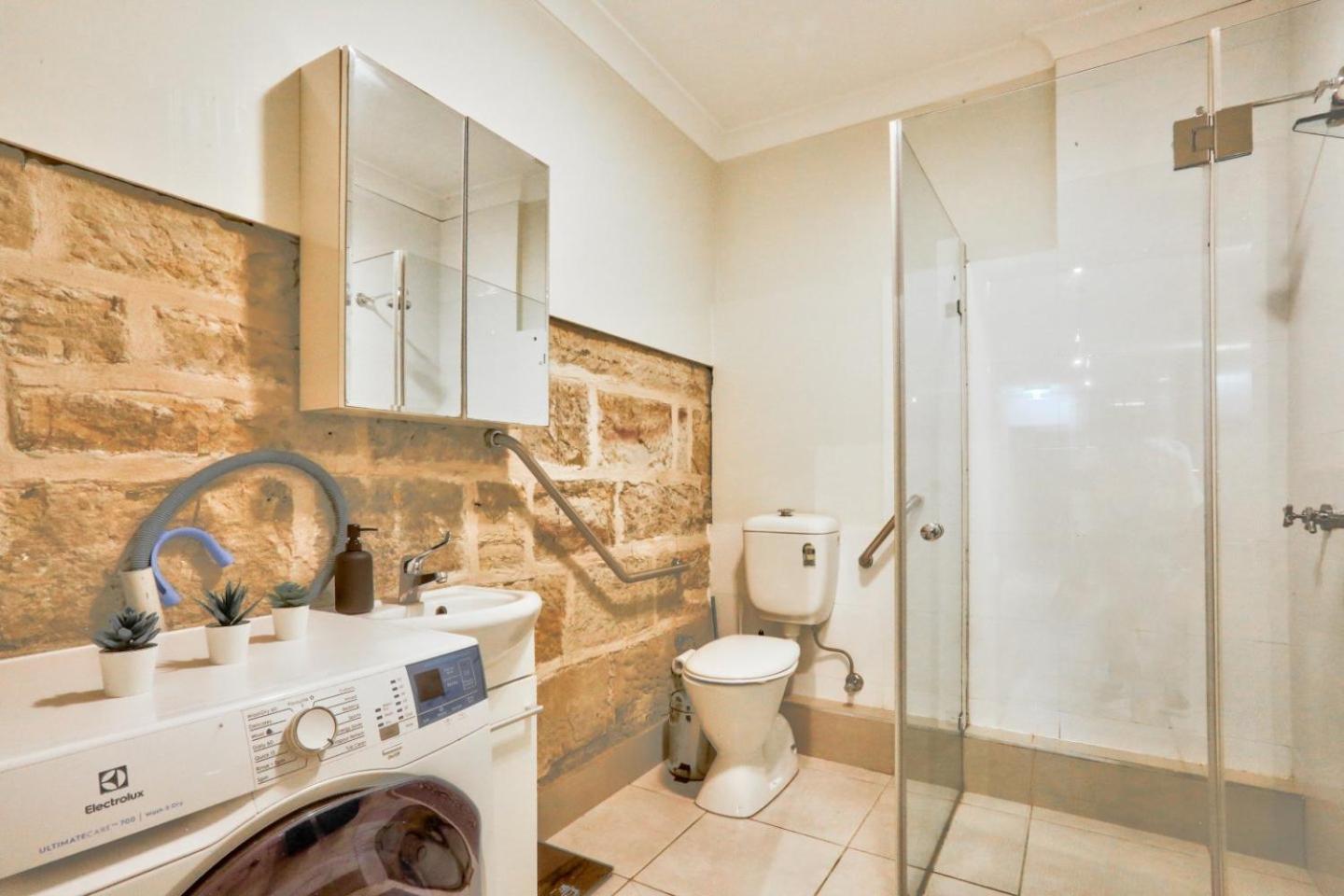 Unique 1 Bedroom House At The Centre Of Pyrmont Sydney